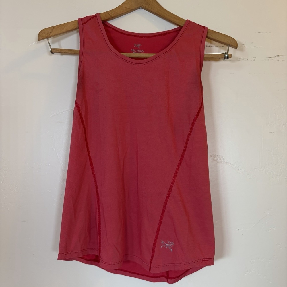 ARCTERYX Racerback Tank Top Womens Small Pink Running Activewear Stretch Workout